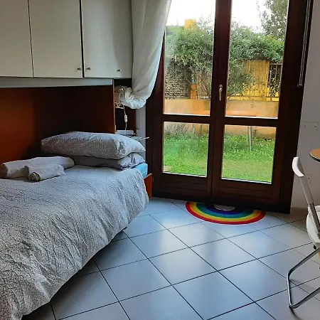 Queer House * Elmas